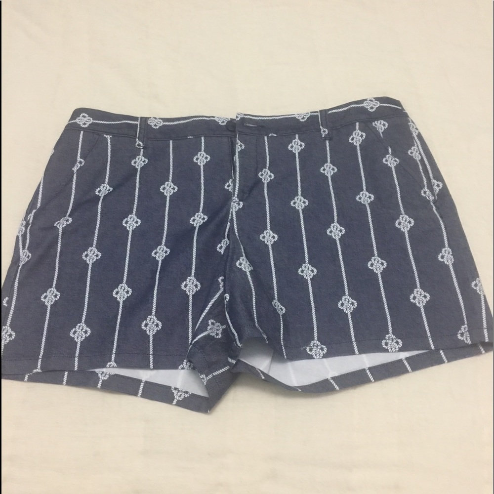 Liz Claiborne Women’s Shorts Size 14